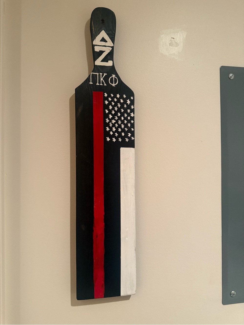 Delta Zeta x Pi kapp firefighter paddle